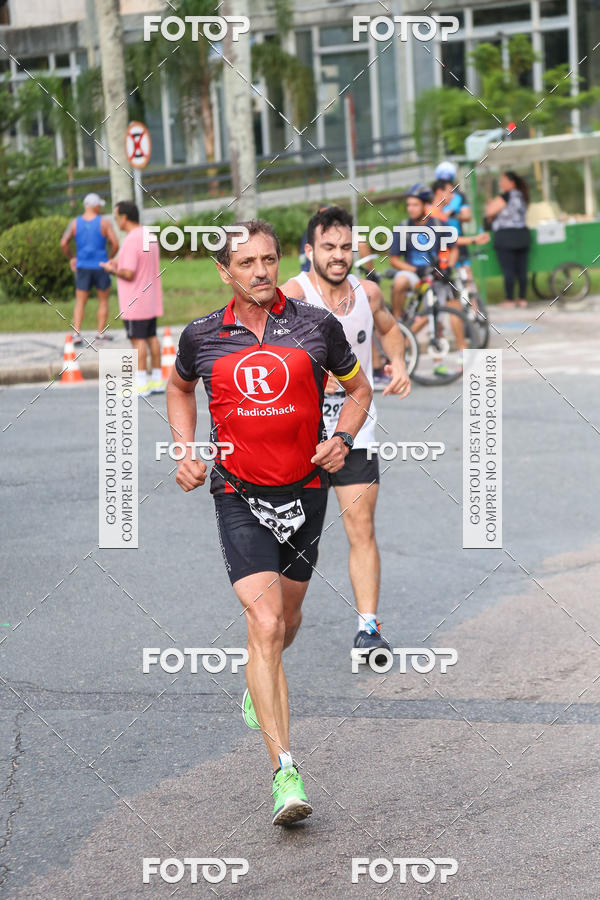 Buy your photos of the eventMeia Maratona Internacional de Curitiba 2018 on Fotop