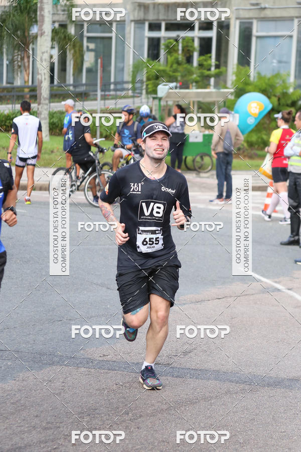 Buy your photos of the eventMeia Maratona Internacional de Curitiba 2018 on Fotop