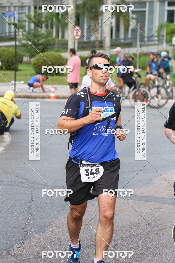 Buy your photos of the eventMeia Maratona Internacional de Curitiba 2018 on Fotop
