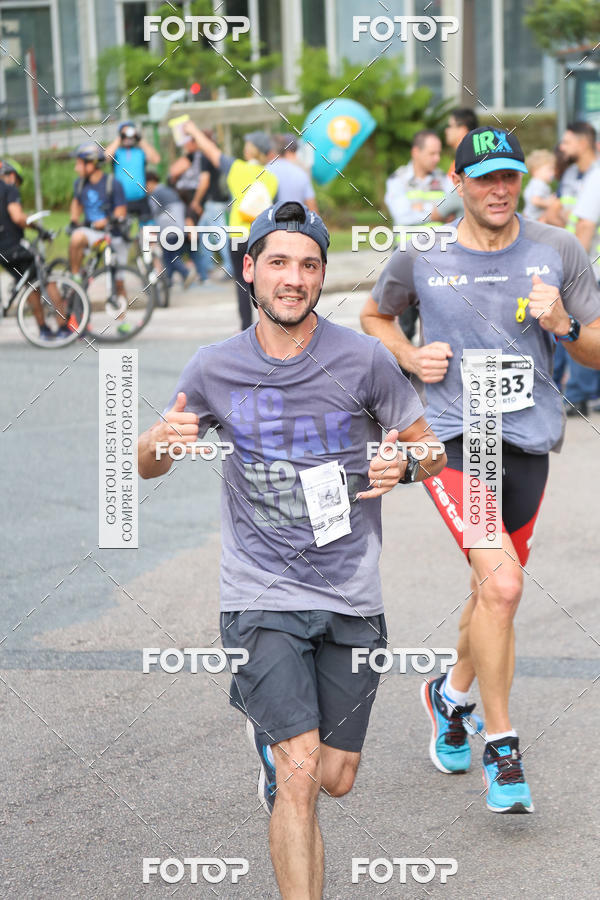 Buy your photos of the eventMeia Maratona Internacional de Curitiba 2018 on Fotop