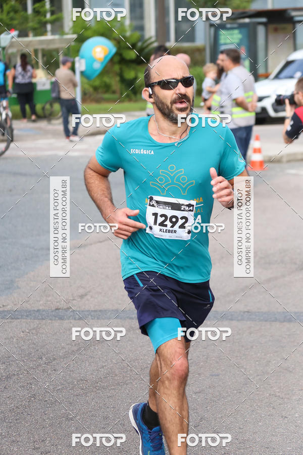 Buy your photos of the eventMeia Maratona Internacional de Curitiba 2018 on Fotop