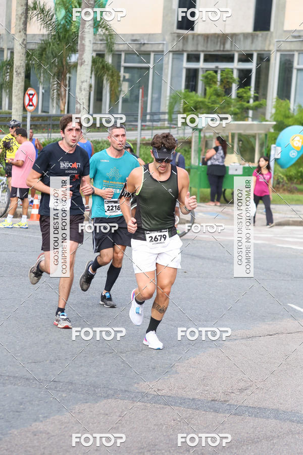 Buy your photos of the eventMeia Maratona Internacional de Curitiba 2018 on Fotop