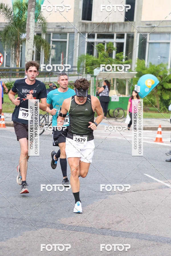 Buy your photos of the eventMeia Maratona Internacional de Curitiba 2018 on Fotop