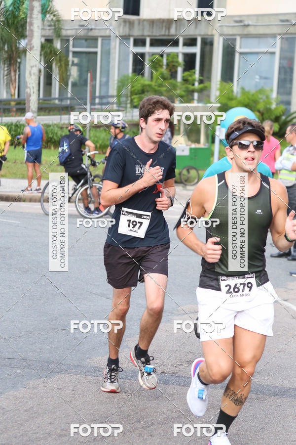 Buy your photos of the eventMeia Maratona Internacional de Curitiba 2018 on Fotop