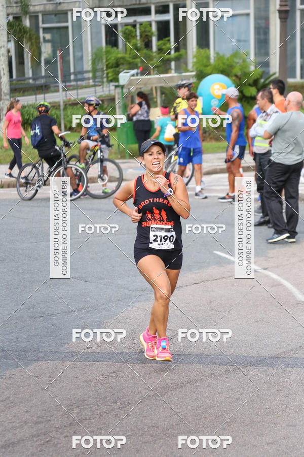 Buy your photos of the eventMeia Maratona Internacional de Curitiba 2018 on Fotop