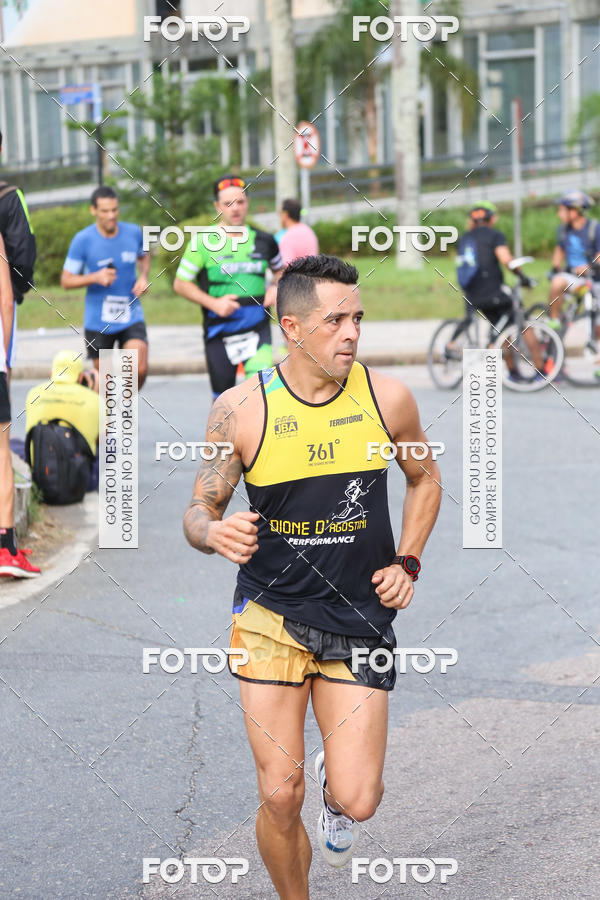 Buy your photos of the eventMeia Maratona Internacional de Curitiba 2018 on Fotop