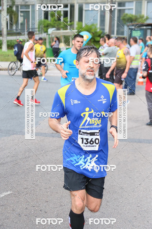 Buy your photos of the eventMeia Maratona Internacional de Curitiba 2018 on Fotop