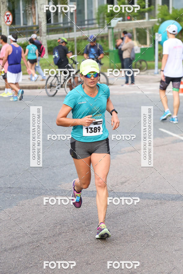 Buy your photos of the eventMeia Maratona Internacional de Curitiba 2018 on Fotop