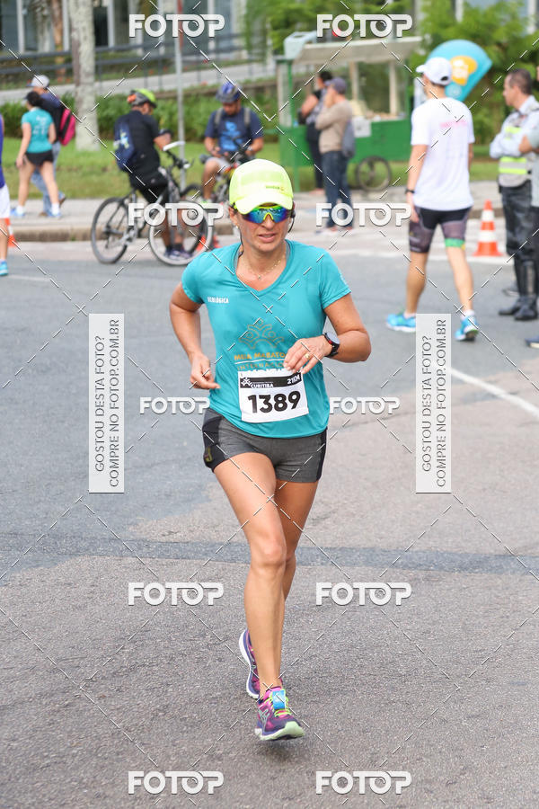 Buy your photos of the eventMeia Maratona Internacional de Curitiba 2018 on Fotop