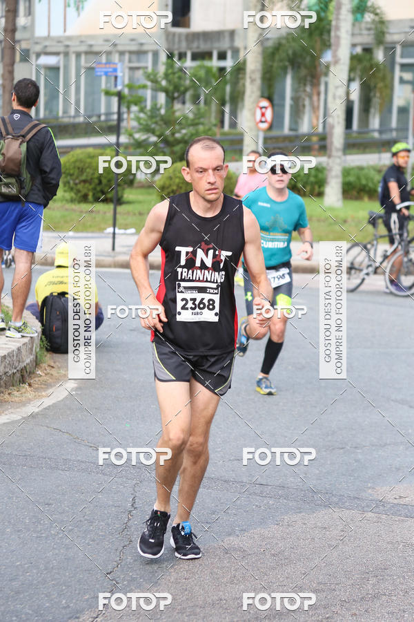 Buy your photos of the eventMeia Maratona Internacional de Curitiba 2018 on Fotop