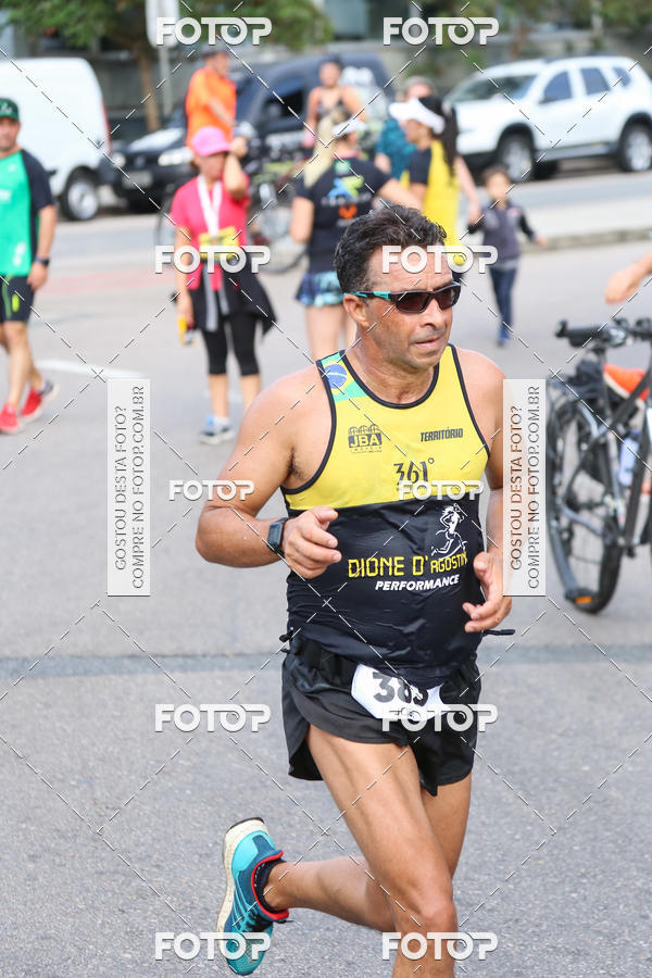 Buy your photos of the eventMeia Maratona Internacional de Curitiba 2018 on Fotop
