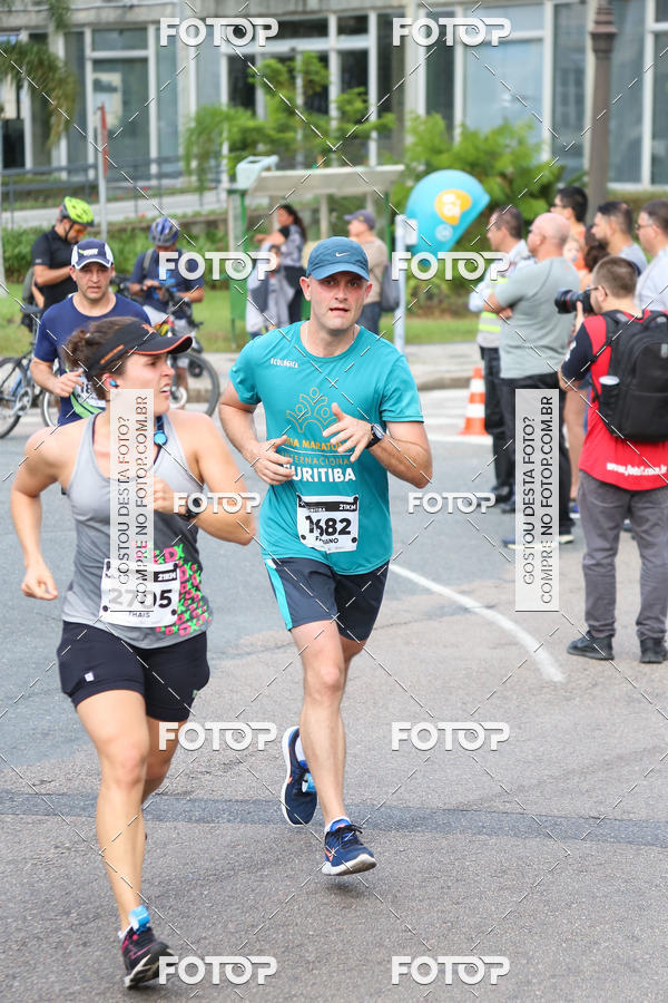 Buy your photos of the eventMeia Maratona Internacional de Curitiba 2018 on Fotop