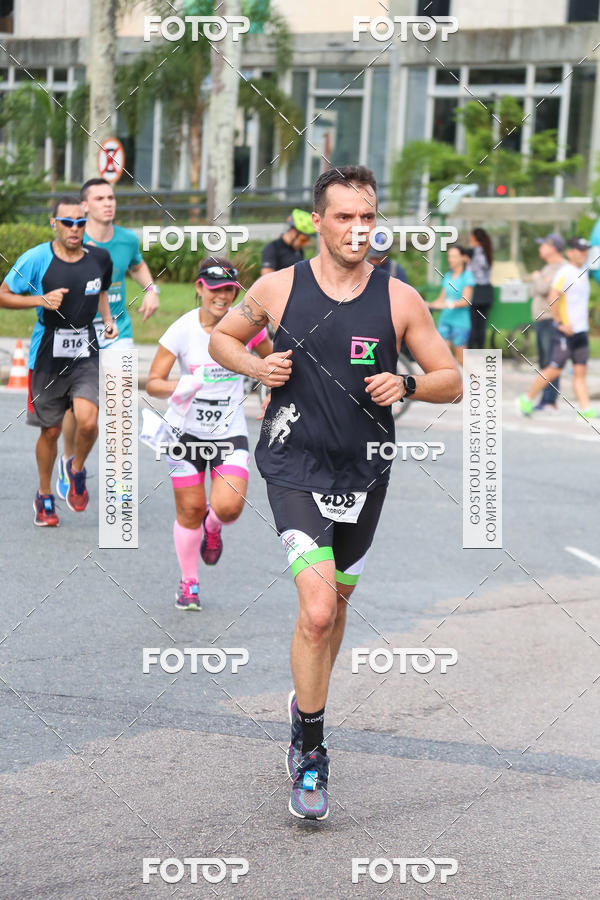 Buy your photos of the eventMeia Maratona Internacional de Curitiba 2018 on Fotop