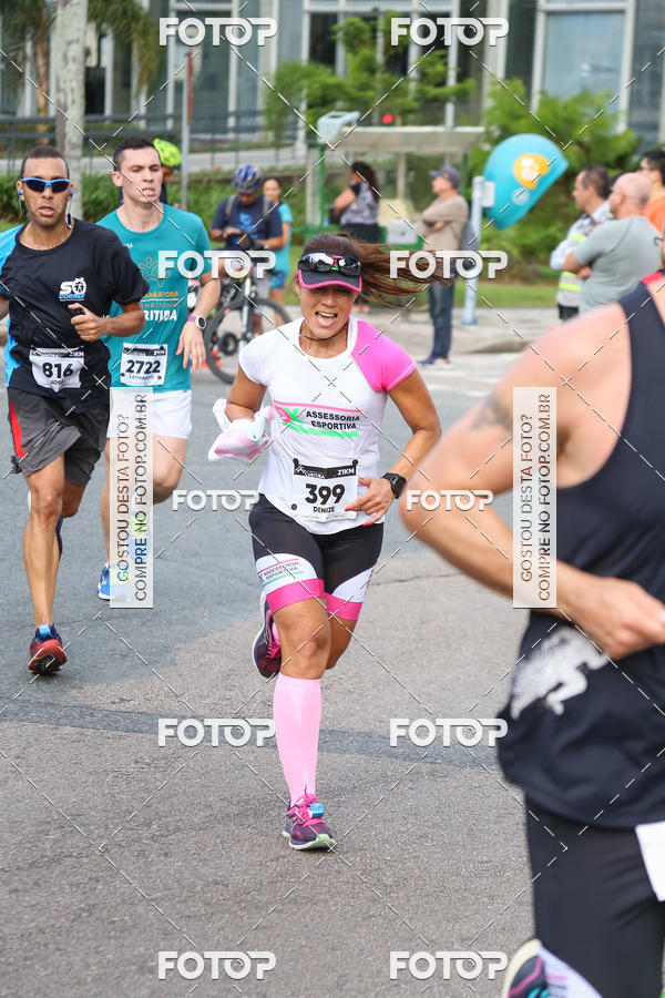 Buy your photos of the eventMeia Maratona Internacional de Curitiba 2018 on Fotop