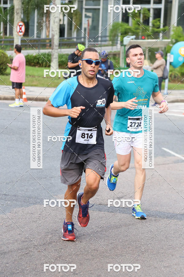 Buy your photos of the eventMeia Maratona Internacional de Curitiba 2018 on Fotop