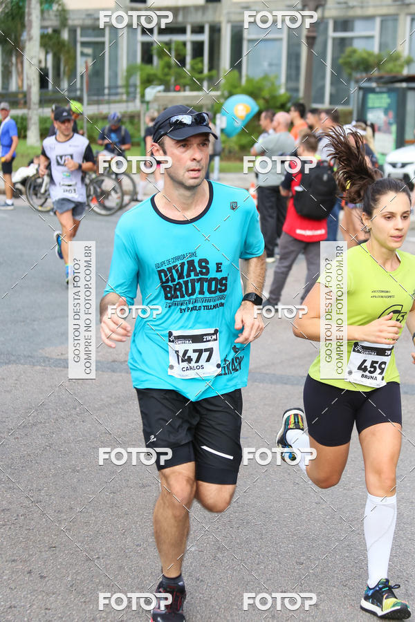 Buy your photos of the eventMeia Maratona Internacional de Curitiba 2018 on Fotop