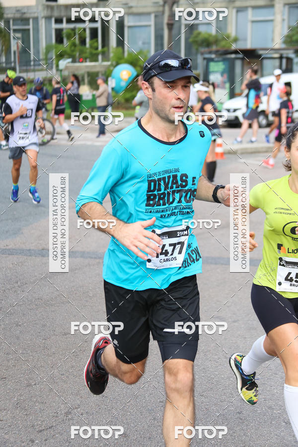 Buy your photos of the eventMeia Maratona Internacional de Curitiba 2018 on Fotop