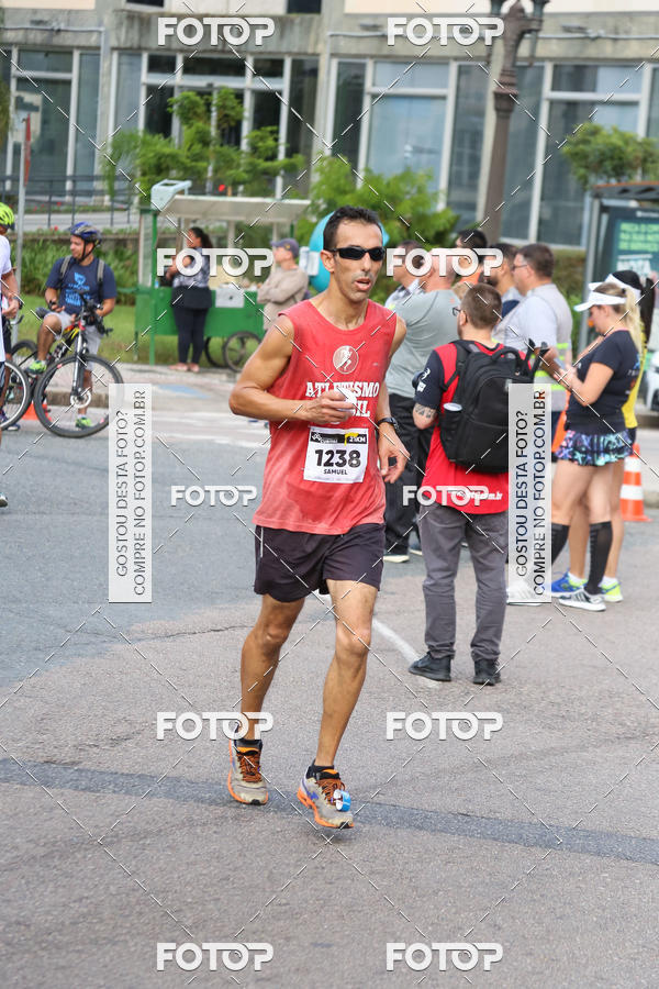 Buy your photos of the eventMeia Maratona Internacional de Curitiba 2018 on Fotop