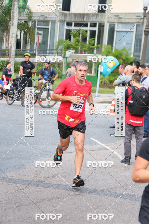 Buy your photos of the eventMeia Maratona Internacional de Curitiba 2018 on Fotop