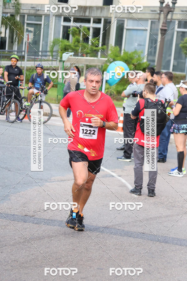 Buy your photos of the eventMeia Maratona Internacional de Curitiba 2018 on Fotop