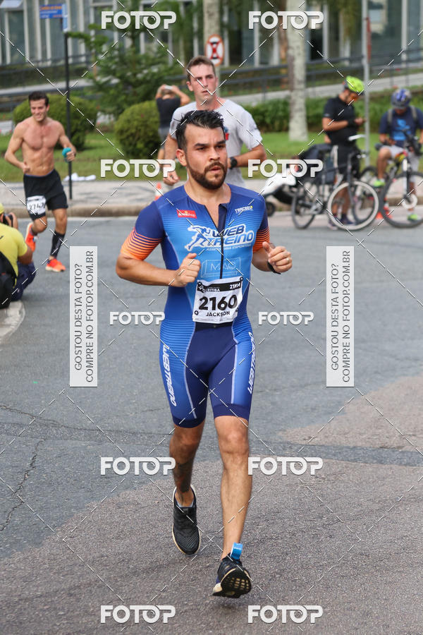 Buy your photos of the eventMeia Maratona Internacional de Curitiba 2018 on Fotop