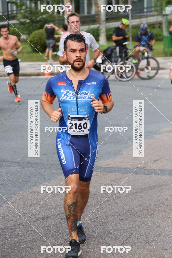 Buy your photos of the eventMeia Maratona Internacional de Curitiba 2018 on Fotop
