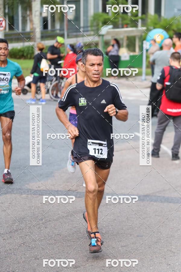 Buy your photos of the eventMeia Maratona Internacional de Curitiba 2018 on Fotop