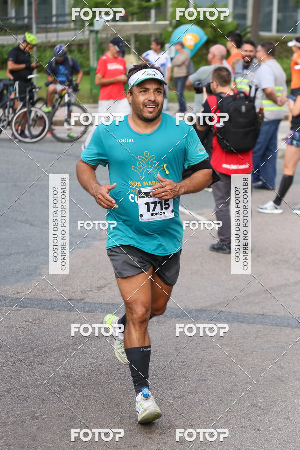 Buy your photos of the eventMeia Maratona Internacional de Curitiba 2018 on Fotop