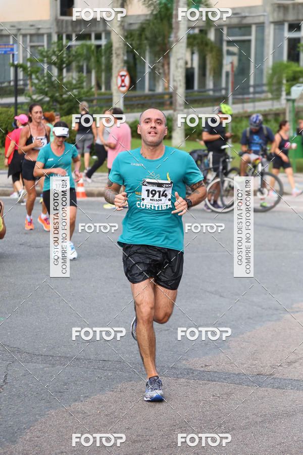 Buy your photos of the eventMeia Maratona Internacional de Curitiba 2018 on Fotop