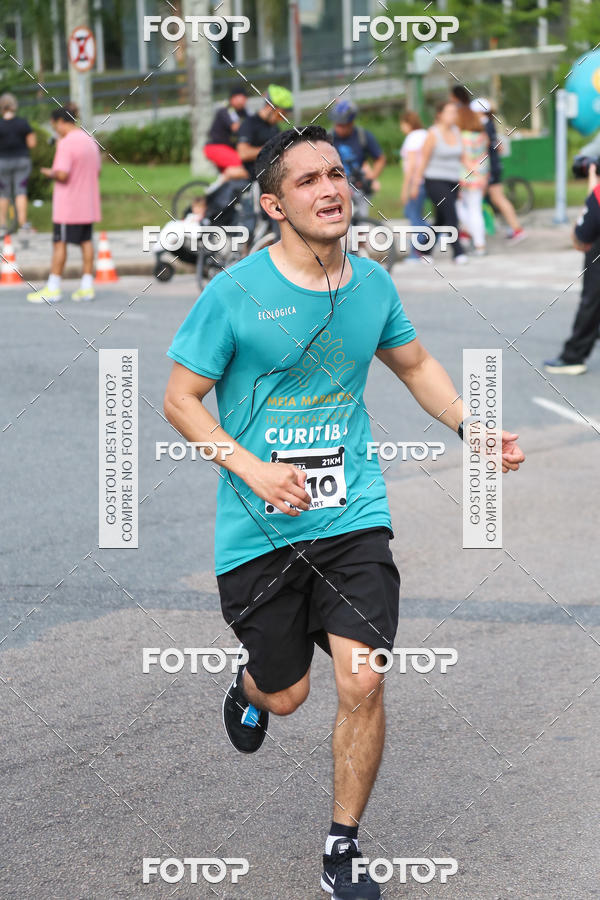 Buy your photos of the eventMeia Maratona Internacional de Curitiba 2018 on Fotop