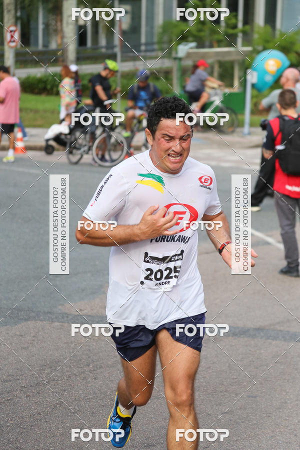 Buy your photos of the eventMeia Maratona Internacional de Curitiba 2018 on Fotop