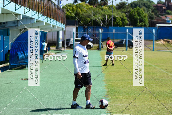 Buy your photos of the eventJogo Treino Esporte Clube Novo Hamburgo on Fotop