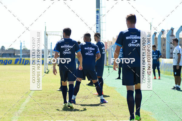 Buy your photos of the eventJogo Treino Esporte Clube Novo Hamburgo on Fotop