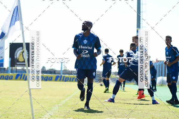 Buy your photos of the eventJogo Treino Esporte Clube Novo Hamburgo on Fotop