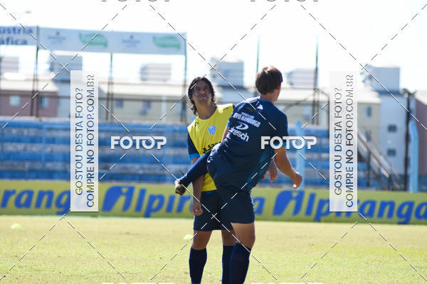 Buy your photos of the eventJogo Treino Esporte Clube Novo Hamburgo on Fotop