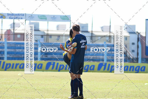Buy your photos of the eventJogo Treino Esporte Clube Novo Hamburgo on Fotop