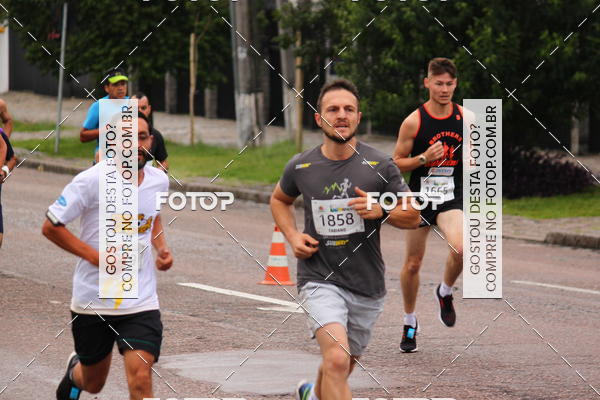 Buy your photos of the eventCircuito de Corridas de Rua Curitiba 2017 - 4� etapa on Fotop