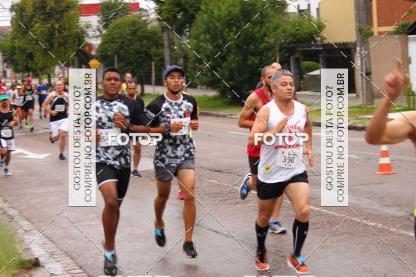 Buy your photos of the eventCircuito de Corridas de Rua Curitiba 2017 - 4� etapa on Fotop