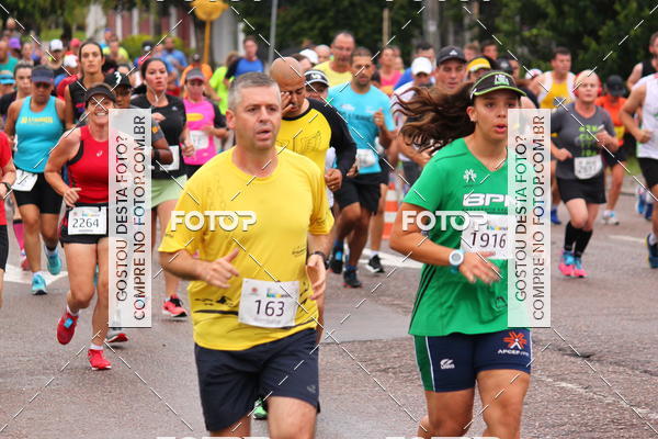 Buy your photos of the eventCircuito de Corridas de Rua Curitiba 2017 - 4 etapa on Fotop