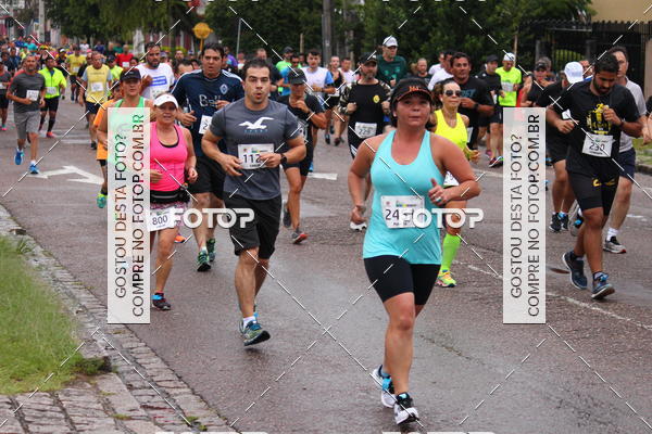 Buy your photos of the eventCircuito de Corridas de Rua Curitiba 2017 - 4� etapa on Fotop