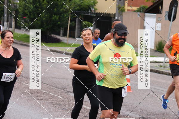 Buy your photos of the eventCircuito de Corridas de Rua Curitiba 2017 - 4� etapa on Fotop