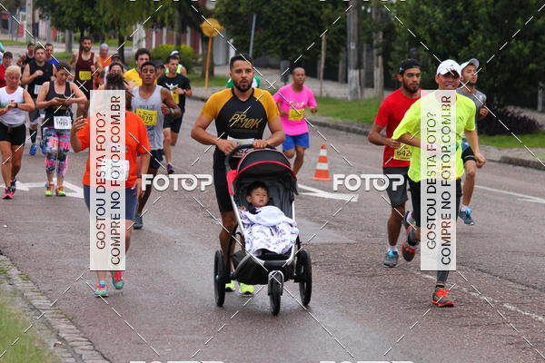 Buy your photos of the eventCircuito de Corridas de Rua Curitiba 2017 - 4 etapa on Fotop