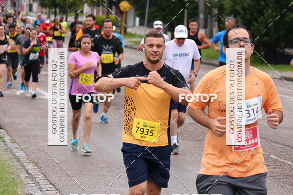 Buy your photos of the eventCircuito de Corridas de Rua Curitiba 2017 - 4� etapa on Fotop