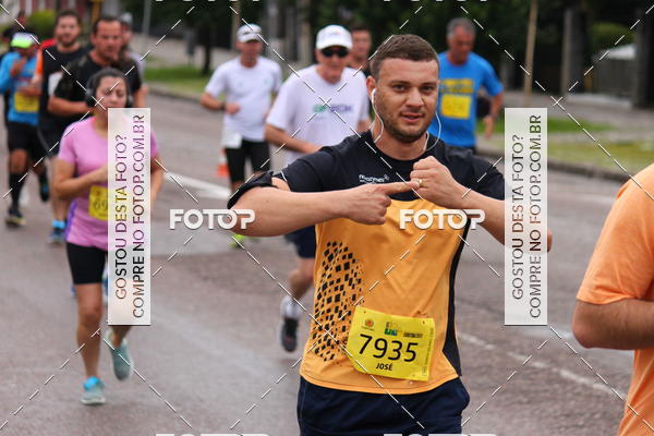 Buy your photos of the eventCircuito de Corridas de Rua Curitiba 2017 - 4� etapa on Fotop