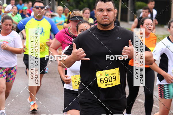 Buy your photos of the eventCircuito de Corridas de Rua Curitiba 2017 - 4 etapa on Fotop