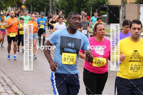 Buy your photos of the eventCircuito de Corridas de Rua Curitiba 2017 - 4 etapa on Fotop