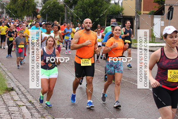 Buy your photos of the eventCircuito de Corridas de Rua Curitiba 2017 - 4 etapa on Fotop