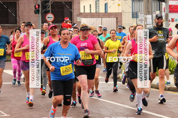Buy your photos of the eventCircuito de Corridas de Rua Curitiba 2017 - 4 etapa on Fotop