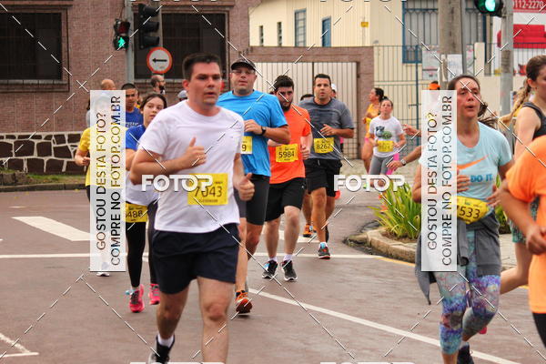 Buy your photos of the eventCircuito de Corridas de Rua Curitiba 2017 - 4 etapa on Fotop