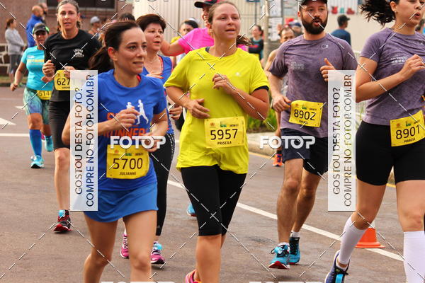 Buy your photos of the eventCircuito de Corridas de Rua Curitiba 2017 - 4� etapa on Fotop